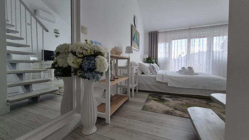 Egon Apartments - image 3