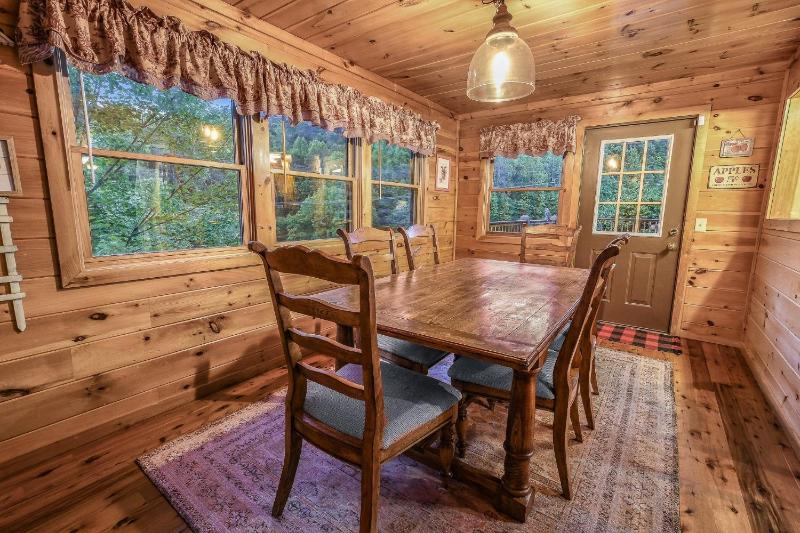 The Ranch Cabin in Great Smoky Mountain - image 21