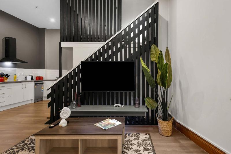 Lambton Quay Loft - Sleeps 11 - image 13