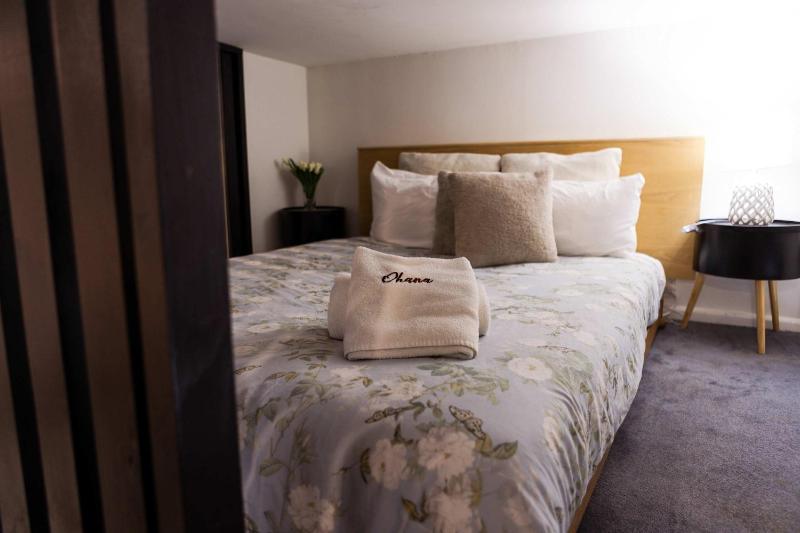 Lambton Quay Loft - Sleeps 11 - image 3