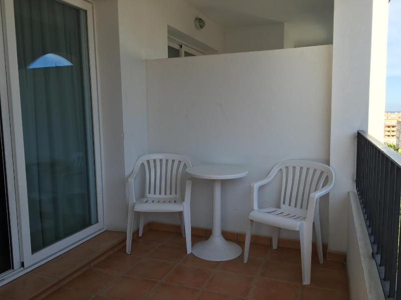 One-Bedroom Apartment (2 Adults + 1 Child) image 2