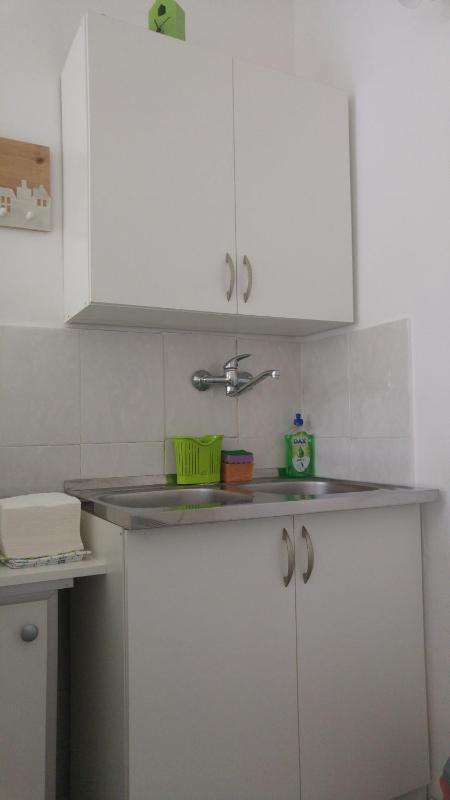 One-Bedroom Apartment image 4