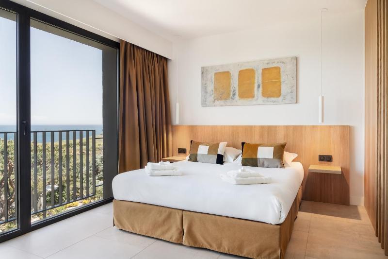 Prestige Room - Sea Side image 1