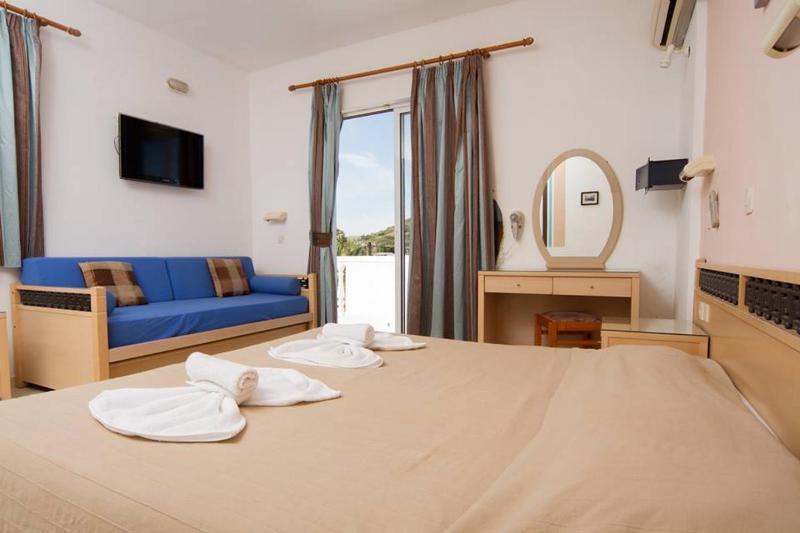 Studio with Pool View (3 Adults)  image 1