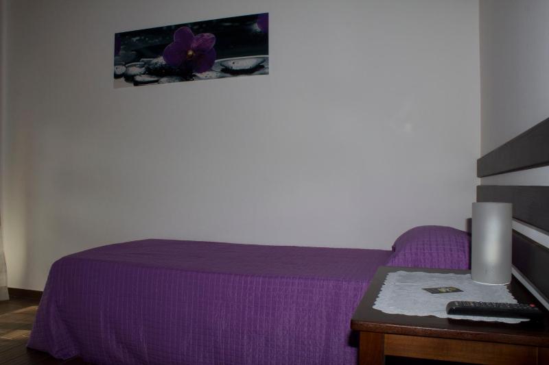 Single Room with Terrace image 3