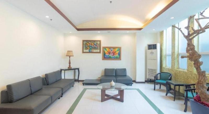 OYO 187 The Maxwell Hotel - image 15