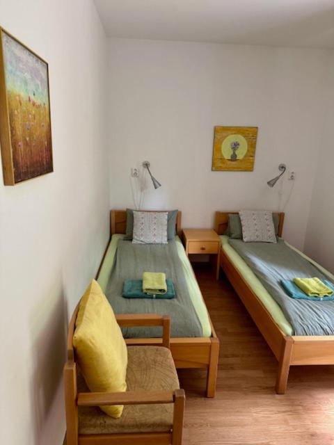 Double or Twin Room with Balcony image 4