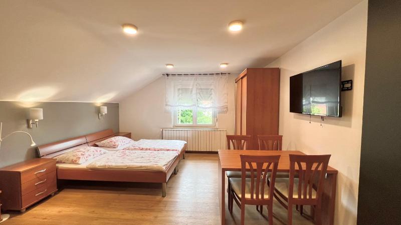 Classic Quadruple Room image 1
