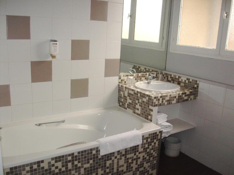 Superior Double Room image 3