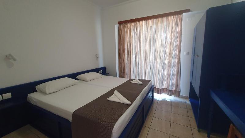 One-Bedroom Apartment (4 Adults) image 2