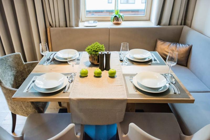 Two-Bedroom Apartment (4-6 Adults) image 4