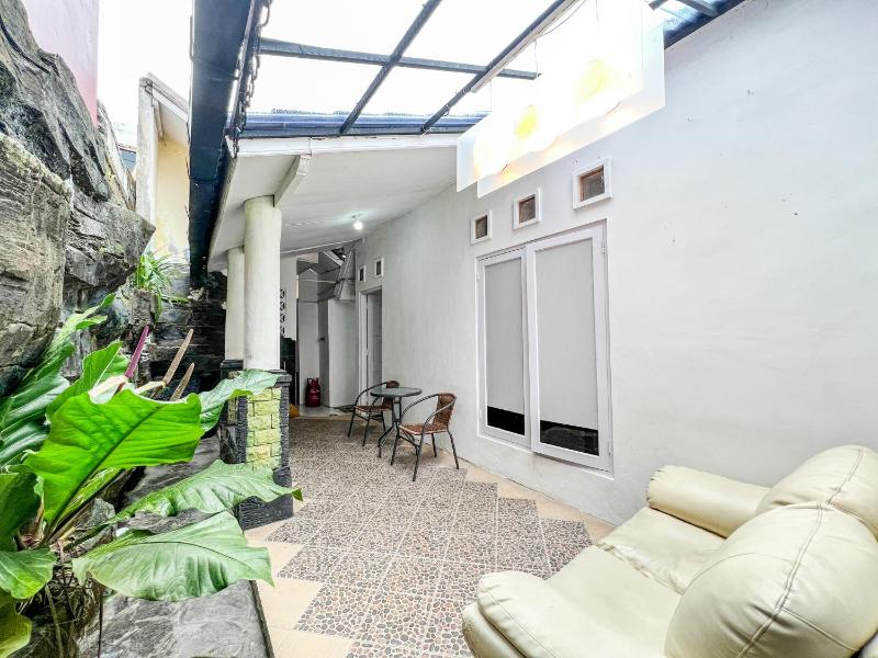 Puri 11 Homestay Jogja - image 13