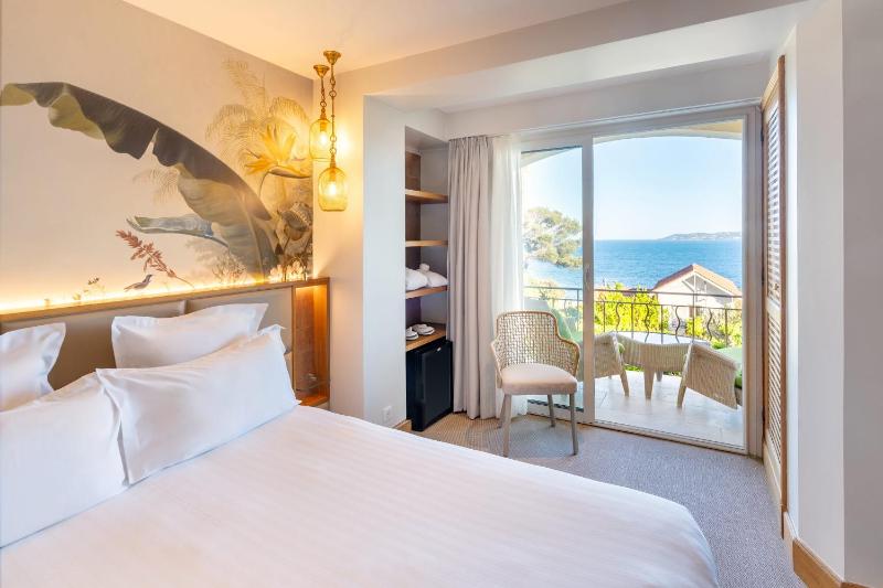 Superior Queen Room with Terrace and Sea View image 1