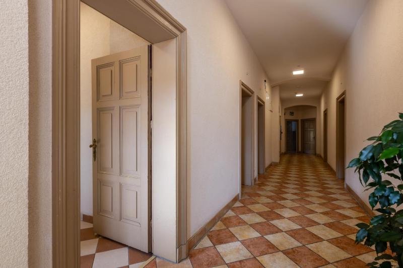 Hotelik w Centrum - image 44