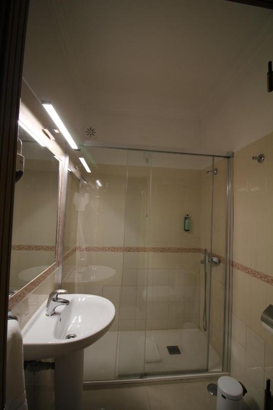 Double Room with Double bed image 2