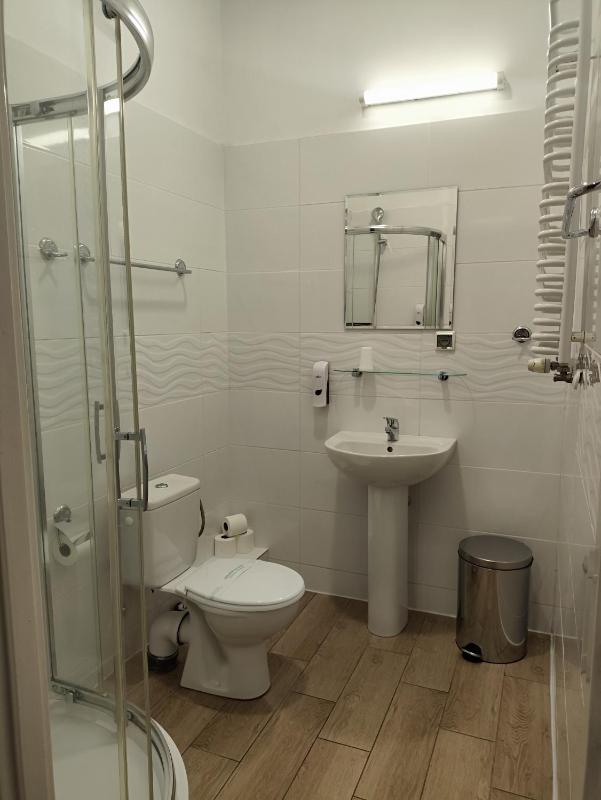 Hotelik w Centrum - image 36