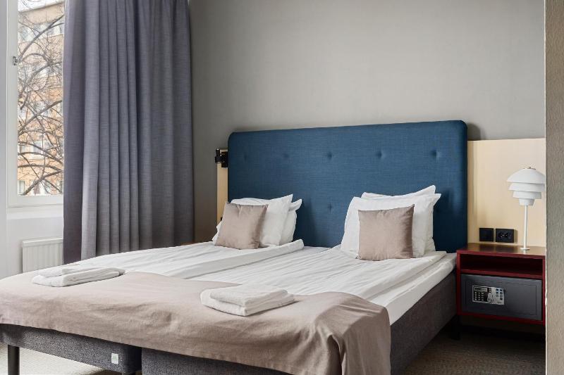 Standard Twin Room - Non-Smoking image 3