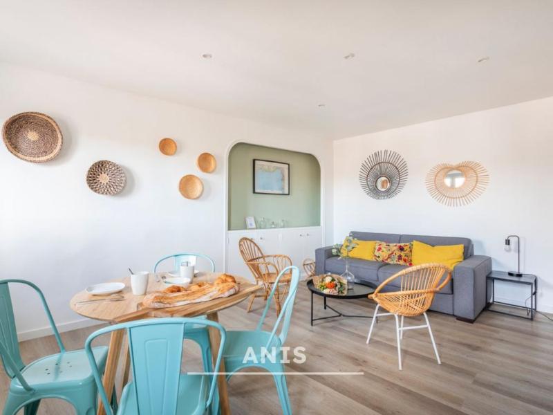 One-Bedroom Apartment image 1
