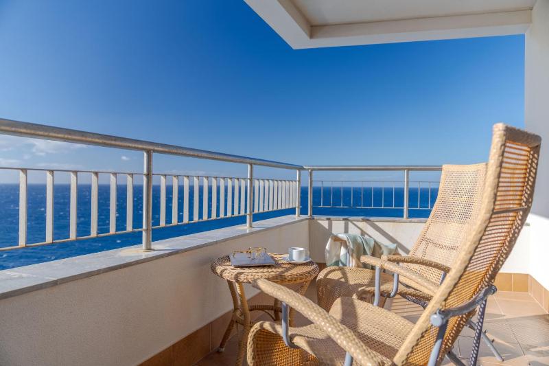 Suite with Sea View image 1
