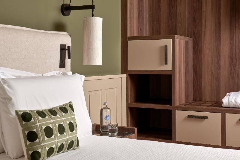 Maximilian Suites - image 4