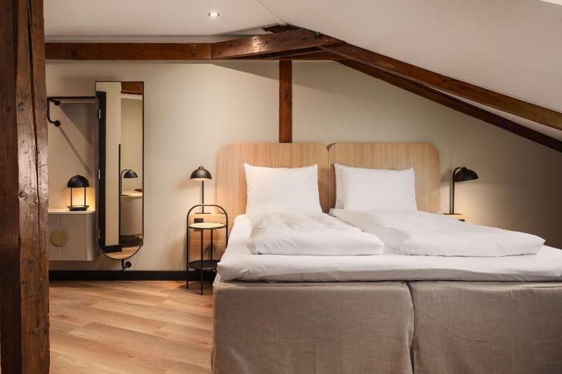 Superior Queen Room image 1