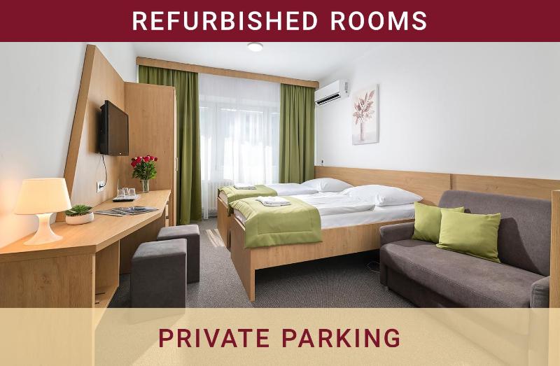 Deluxe Double or Twin Room image 3