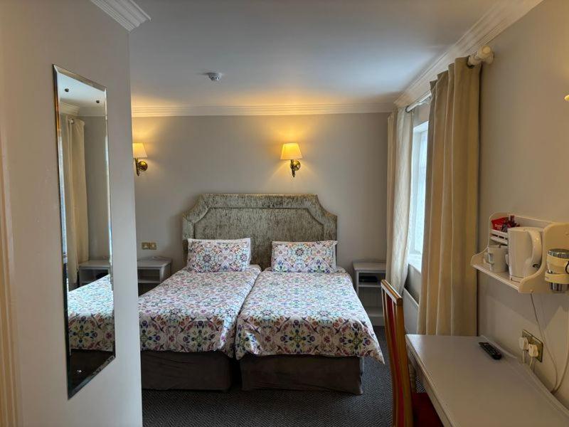 Triple Room image 3