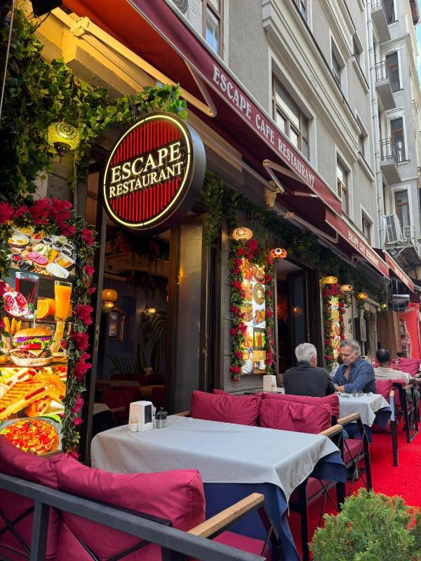 Taksim Escape Suites HOTEL - image 3