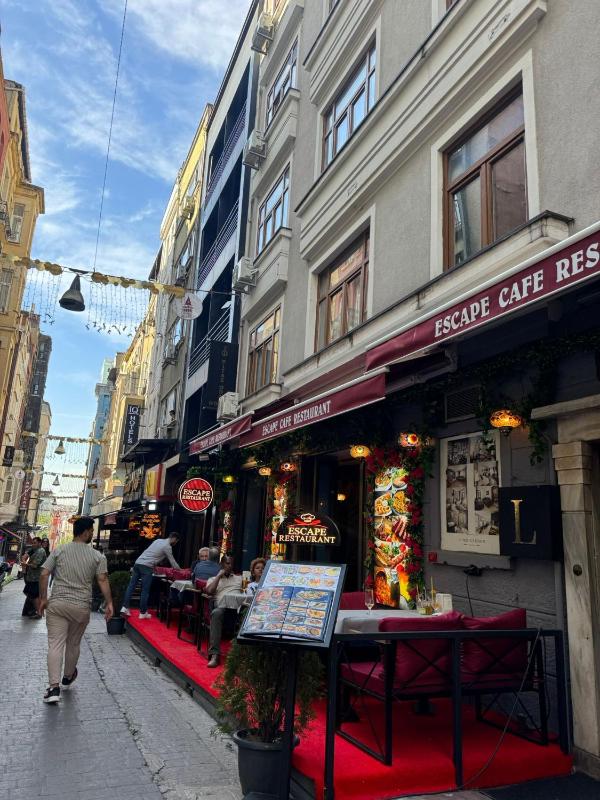 Taksim Escape Suites HOTEL - image 13