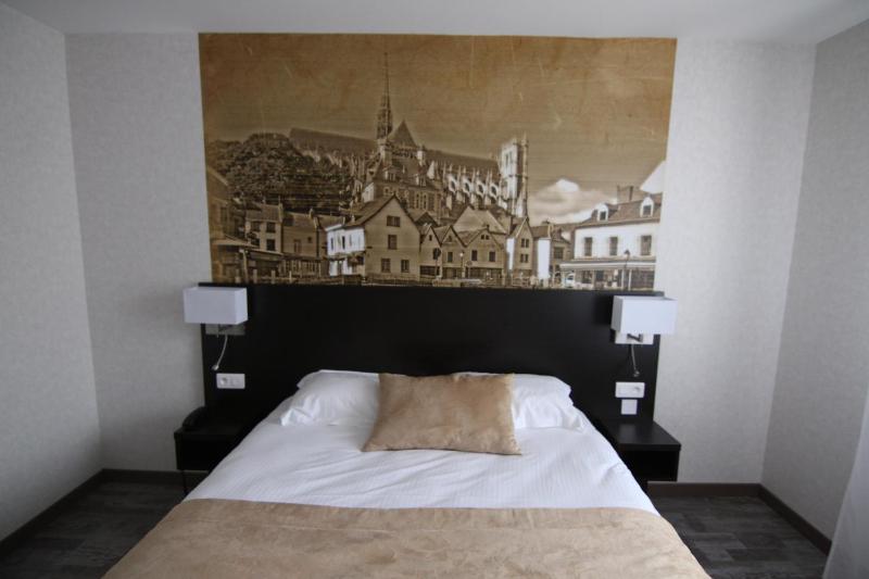 Logis Hôtel - La Chambre d'Amiens - image 10