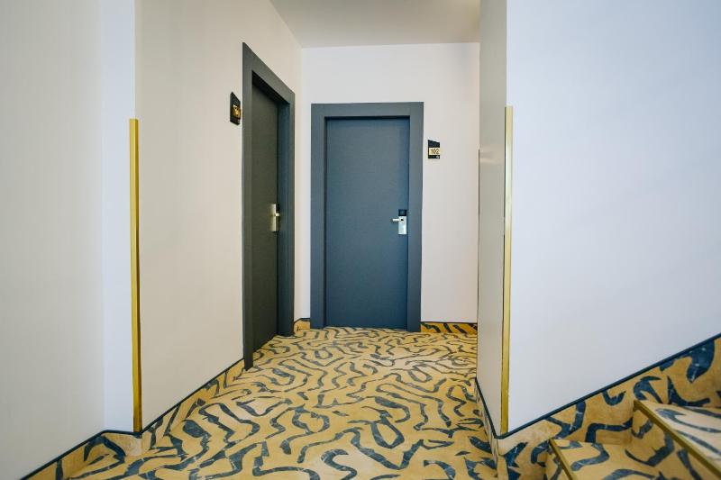 Single Room image 2
