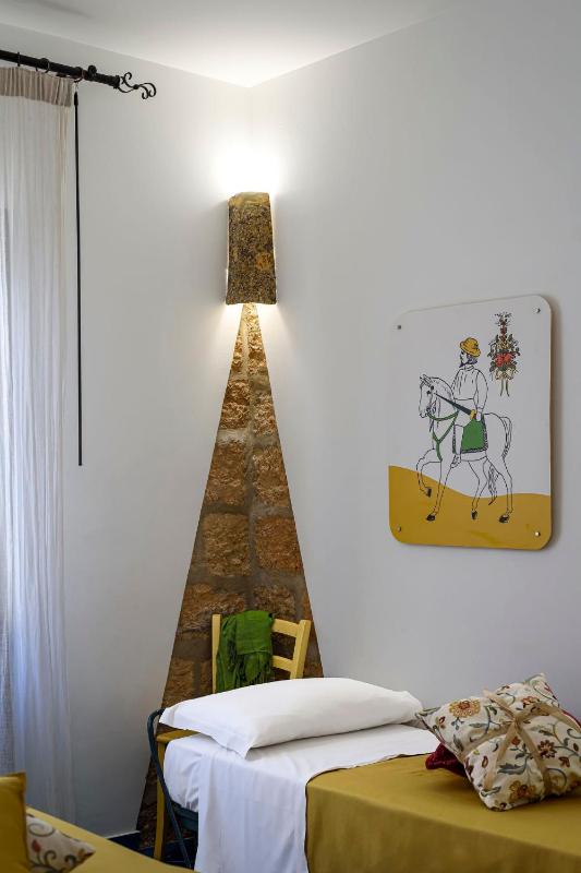 Triple Room with Garden View image 3
