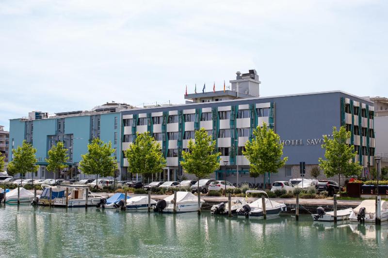 Hotel Savoy - image 1