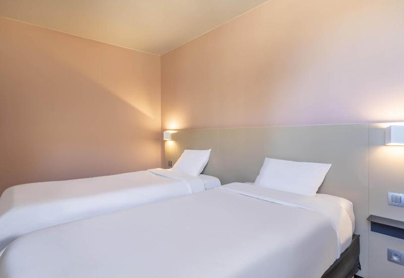 B&B hotel Marseille Centre La Timone - image 4