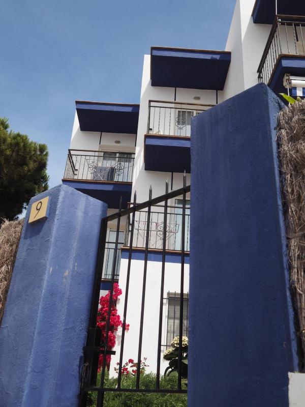 Apartaments Les Roques - image 6