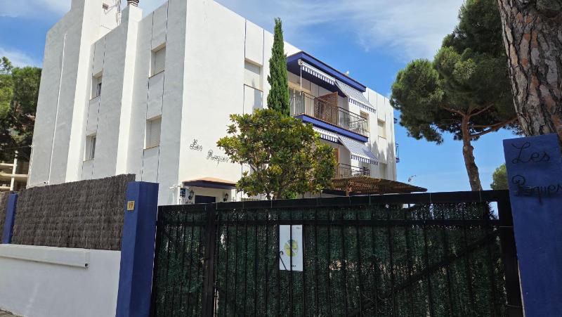 Apartaments Les Roques - image 47