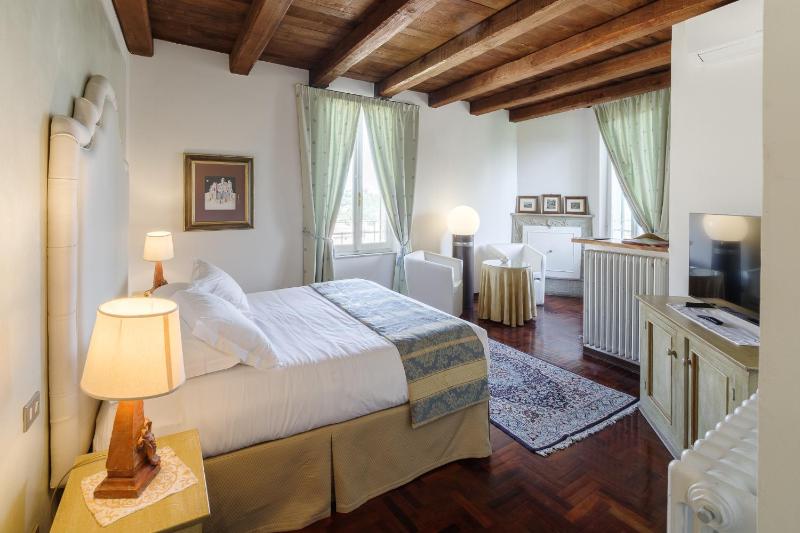 Triple Room image 4