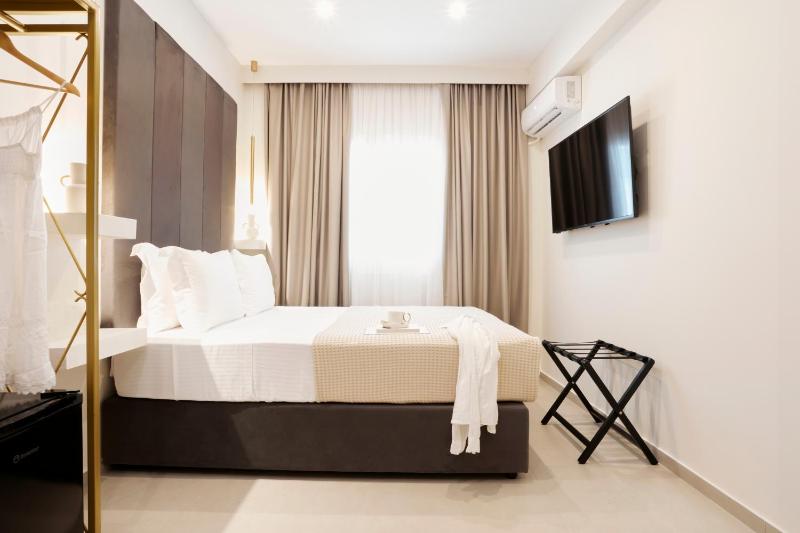 Standard Double Suite image 1