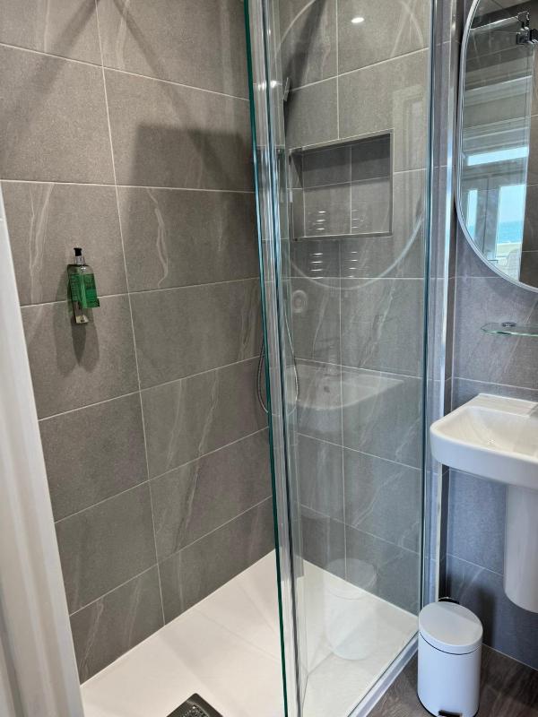 Double Room with Sea View image 3