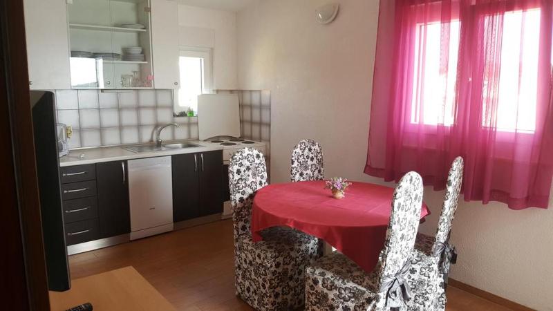 Apartments Lala - image 9