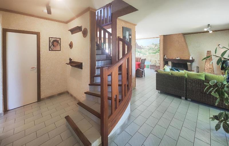 Awesome Home In Tourbes - image 9