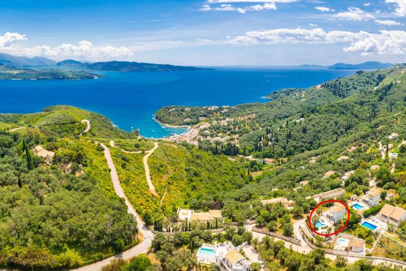 Villa Ioanna Agios Stephanos - image 23