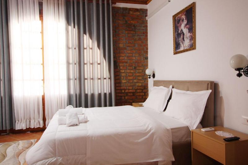 Hotel Buzi Berat - image 7