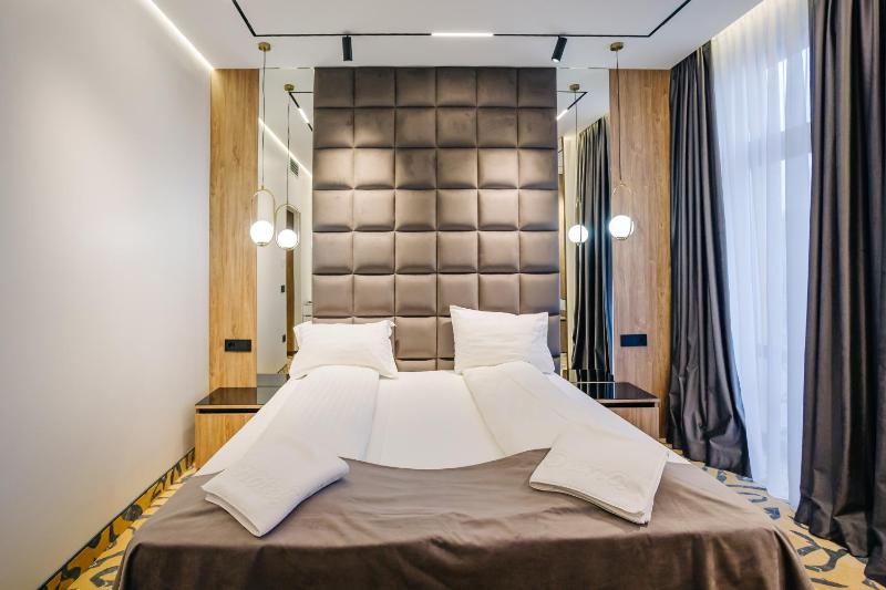 Double Room image 4
