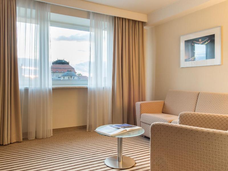 Premium Room Opera View  image 4