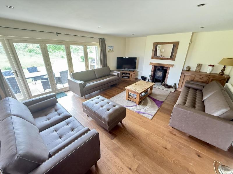 Bay Shores - 2 cottages 2 minutes apart - Part of the The Bay Filey Holiday Village with pool gym and direct beach access pub restaurant tennis and meadows walks - image 20
