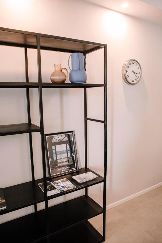Elegant Beige Apartment - 5 Minutes from the Lake - image 8
