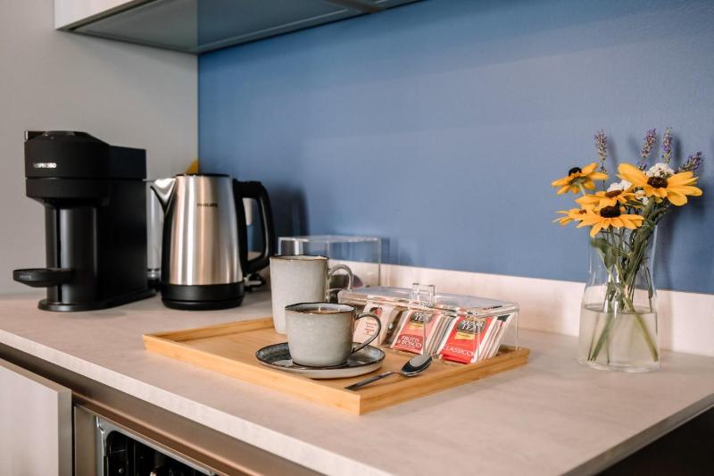 Elegant Beige Apartment - 5 Minutes from the Lake - image 10