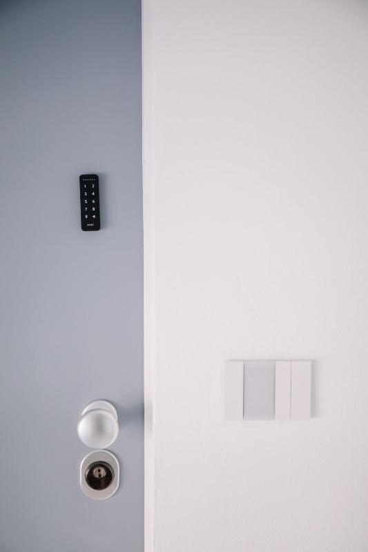 Elegant Beige Apartment - 5 Minutes from the Lake - image 6