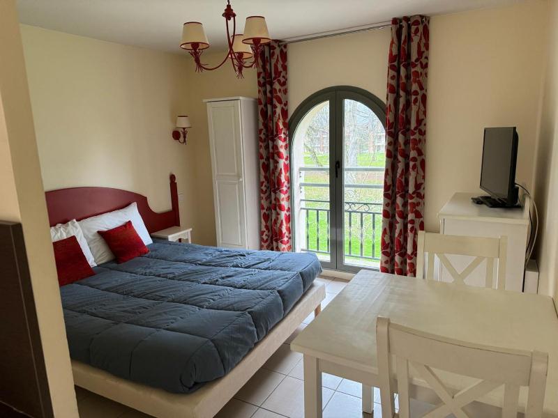 Studio Apartment image 1